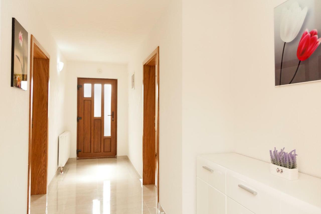 Apartment Lena Gornji Vaganac Exterior photo